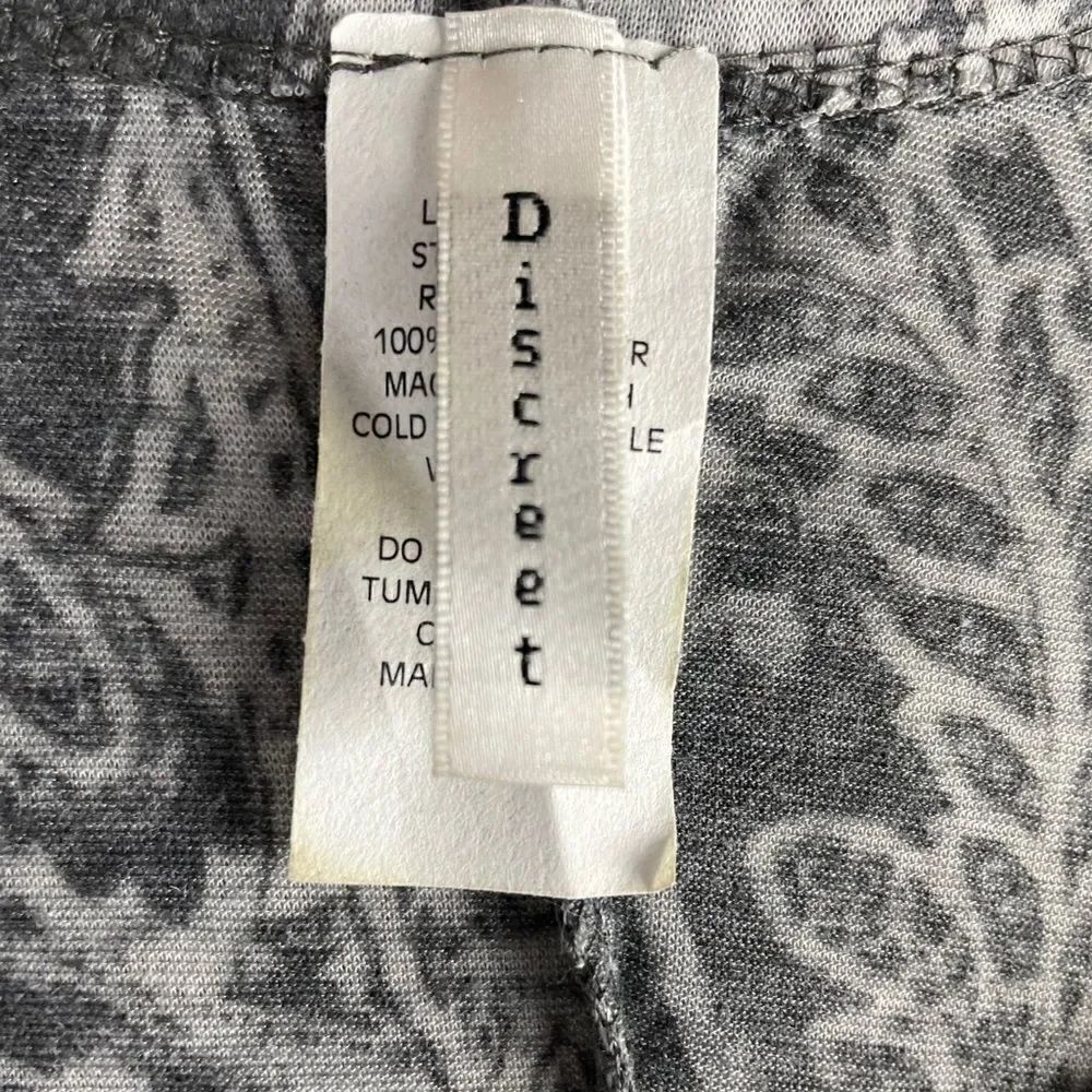 Discreet Tunic Style Tank Top Size XL EUC - Picture 9 of 10
